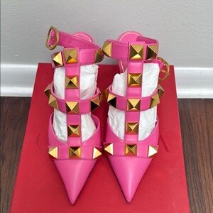 Valentino Pink Rock Studded Women's pumps
